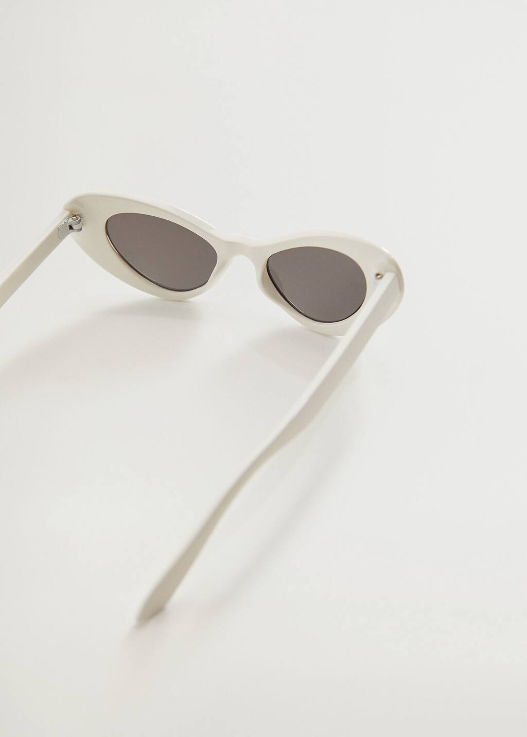 Mango Cateye sunglasses 87052505 01