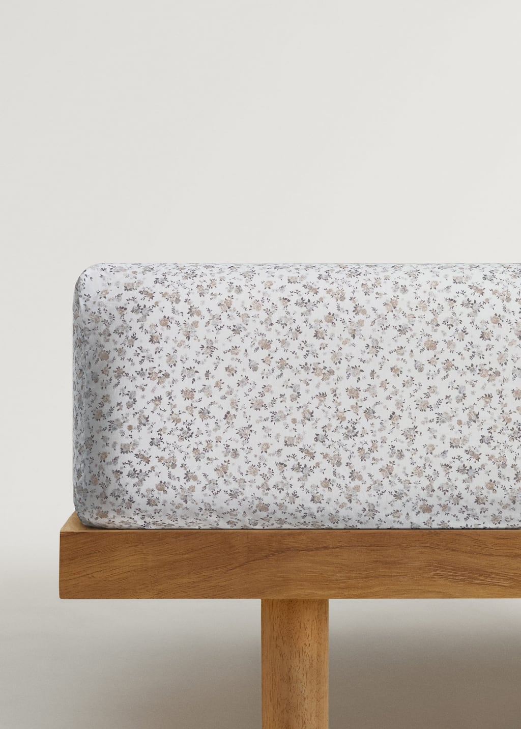 Mango Home Cot Fitted Shee Beige In Beige