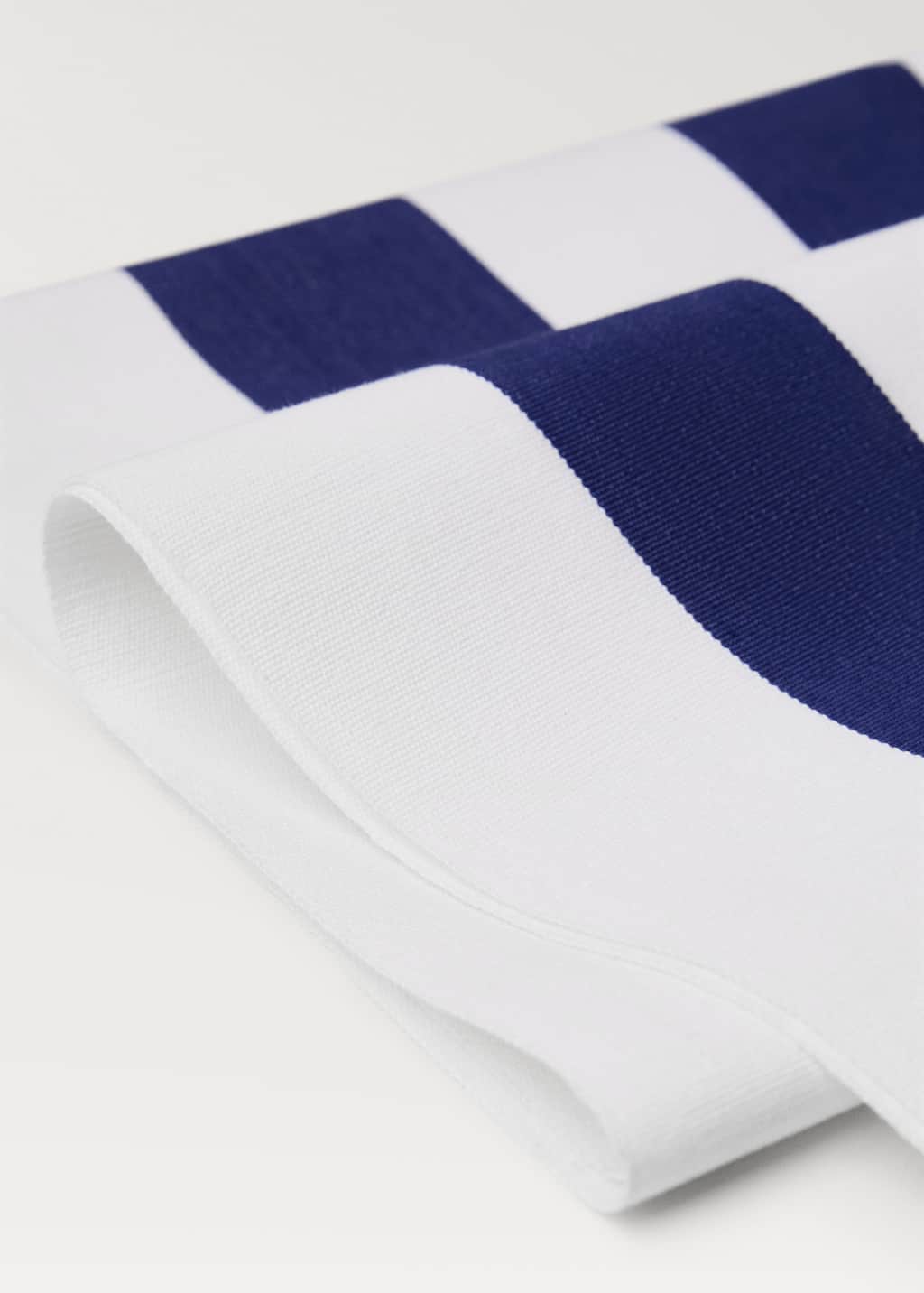 Cotton two-tone striped table runner