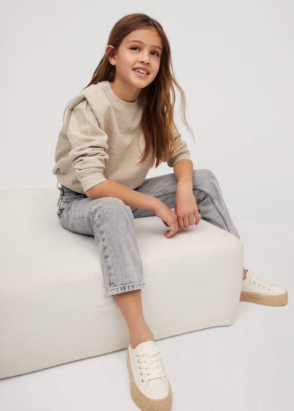 Mom Fit Soluk Gri Jean Pantolon Kadin Mango Turkiye