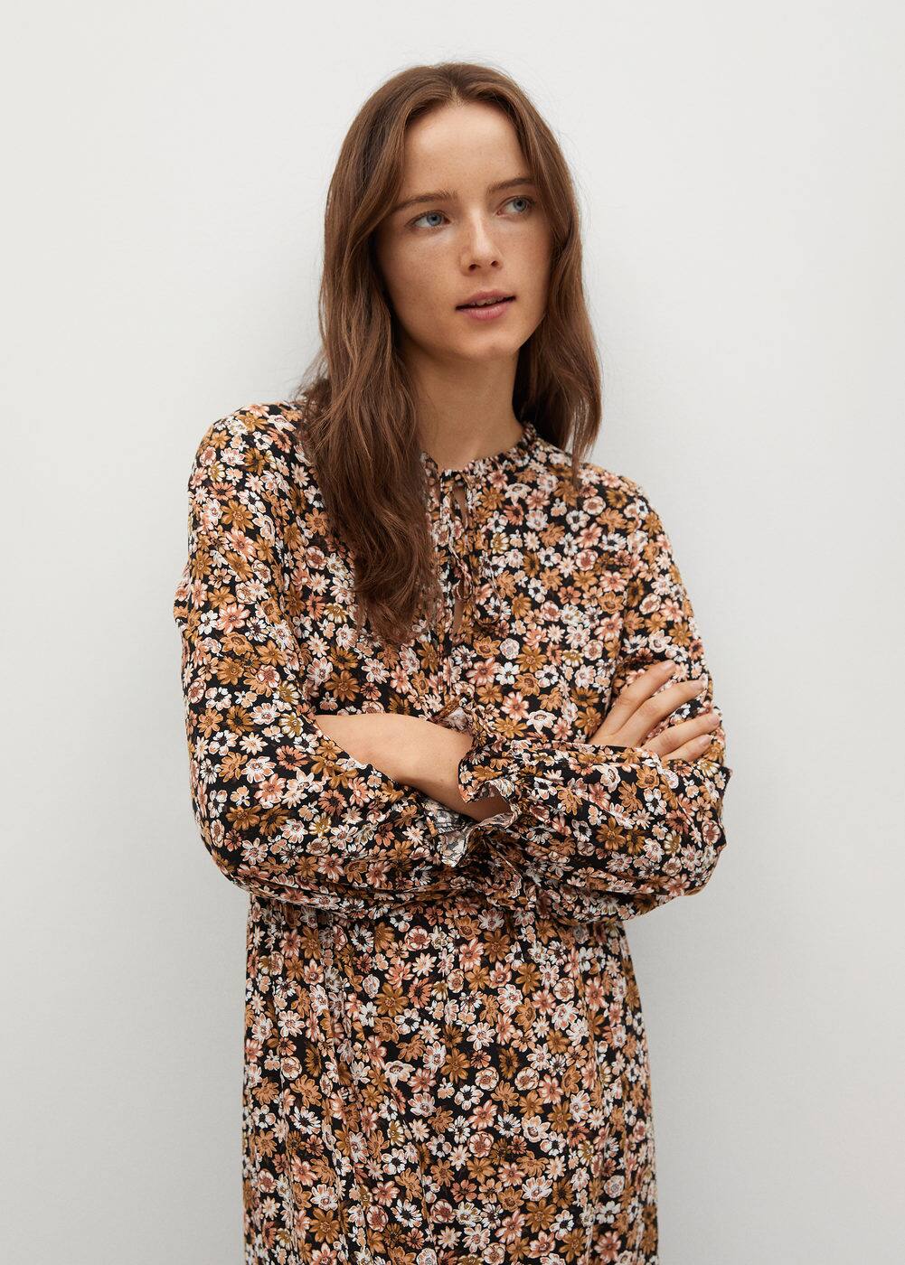 floral-print-dress-woman-mango-jordan