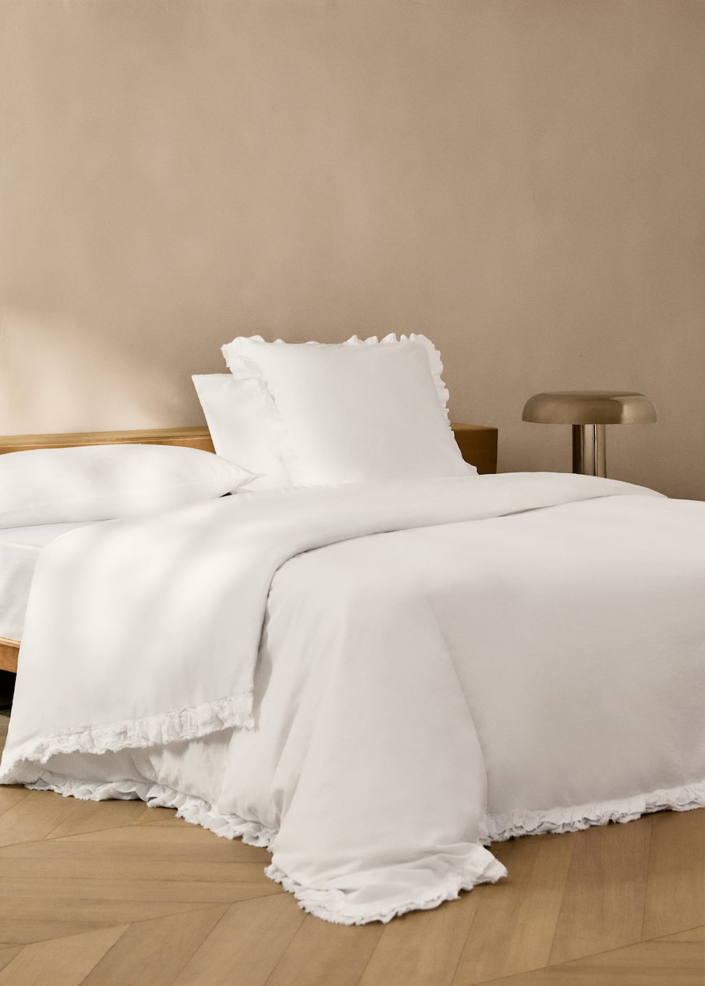 Washed Cotton Duvet Cover With Linen Ruffle