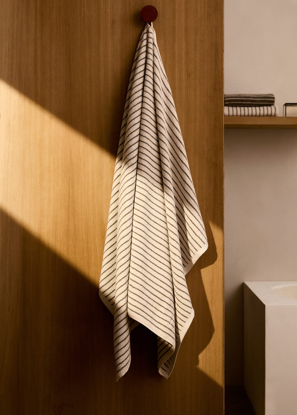 Mango Home Two-tone Stripe Bath Towel Beige
