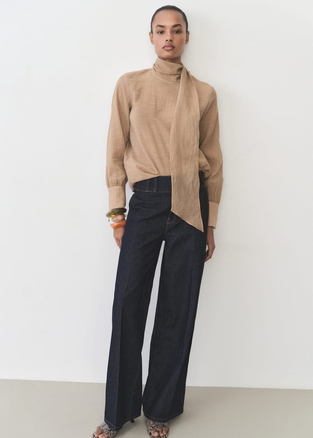Textured Top with bow