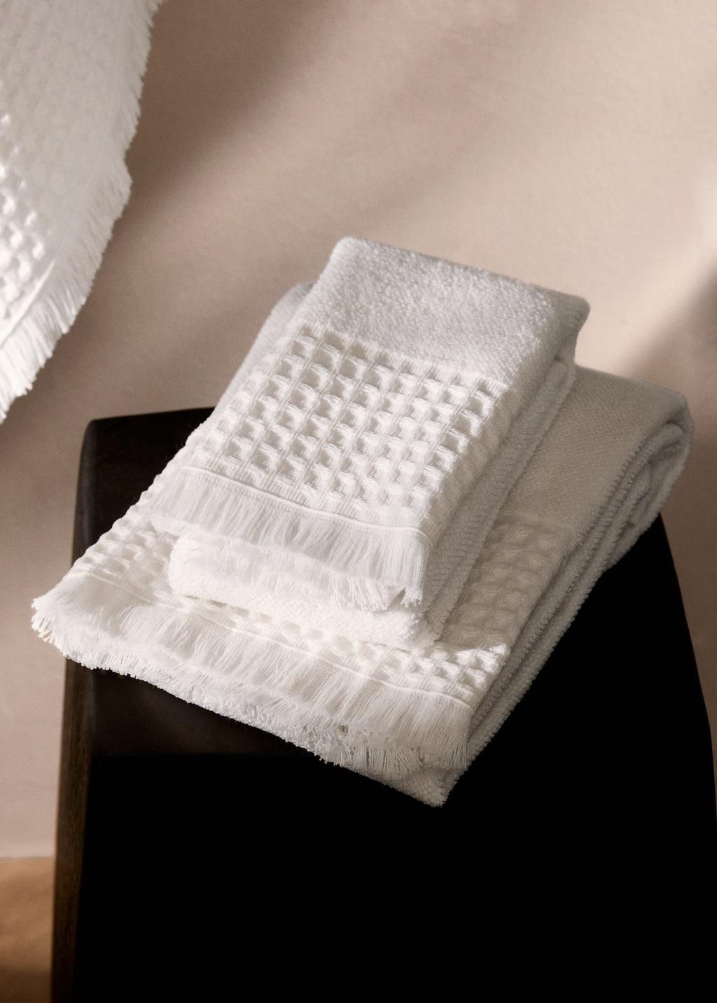 Mango Home Waffle Border Washbasin Towel With Fringe Off White