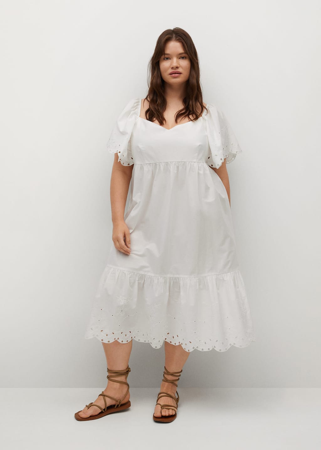 Embroidered cotton dress - General plane