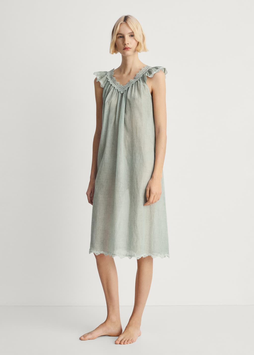 Overdyed lace cotton nightdress