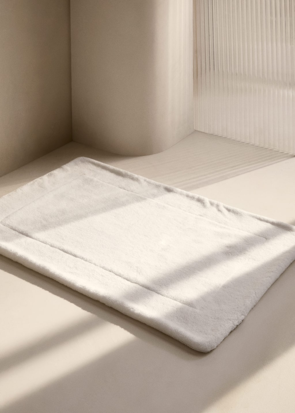 Mango Home Extra Soft Cotton Bath Mat White