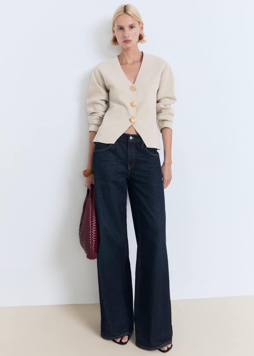 Fine-knit jacket with jewel buttons beige - Woman - XS - MANGO