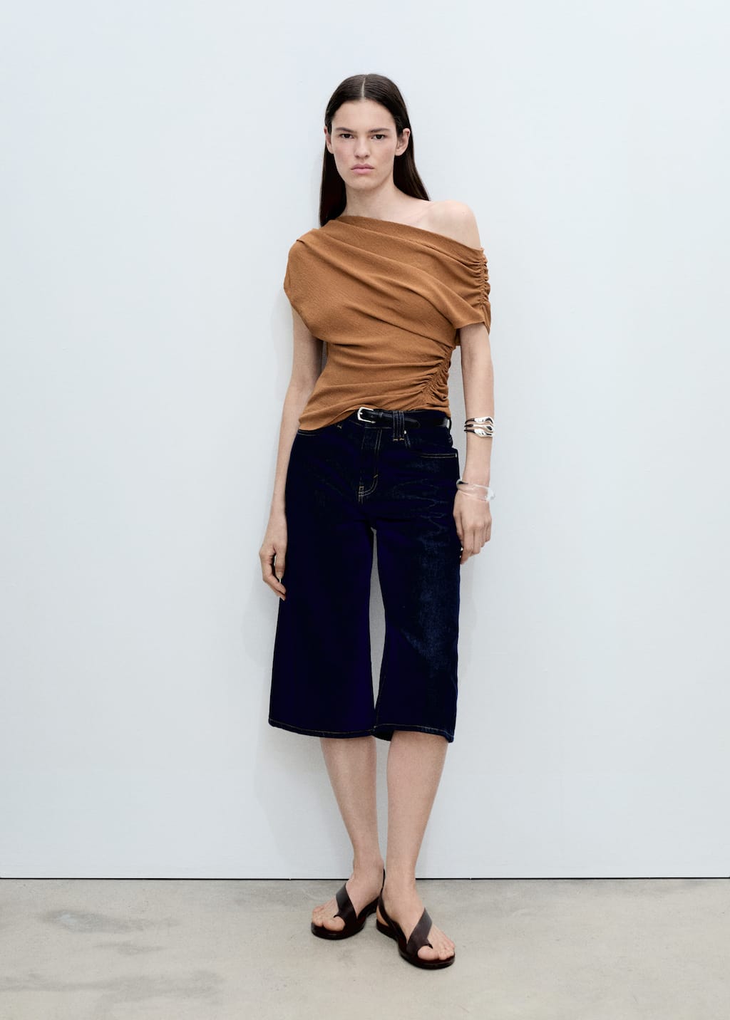 Asymmetric ruched top