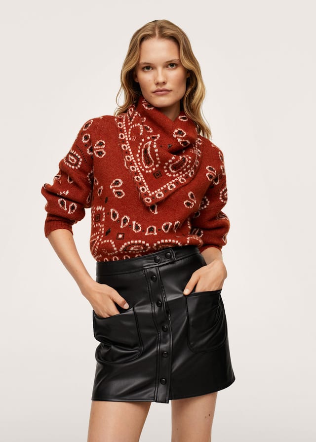 Φούστα με δερμάτινο εφέ - Μεσαίο πλάνο