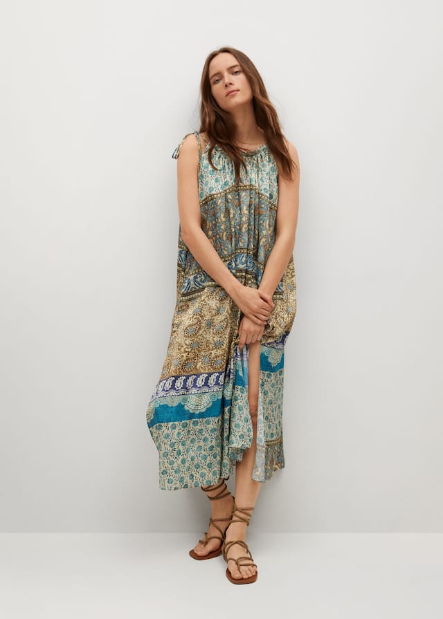 Φόρεμα εμπριμέ τιράντες - Γενικό πλάνο